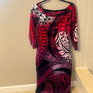 Gorgeous Hawaiian print long dress. Vaihiria Design. Worn one time.